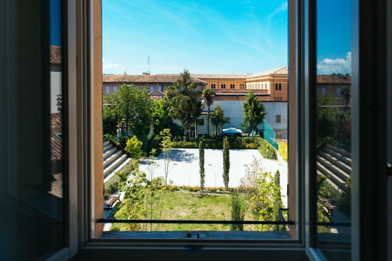 Hotel Bb Porta Augustea - Fano Exterior foto